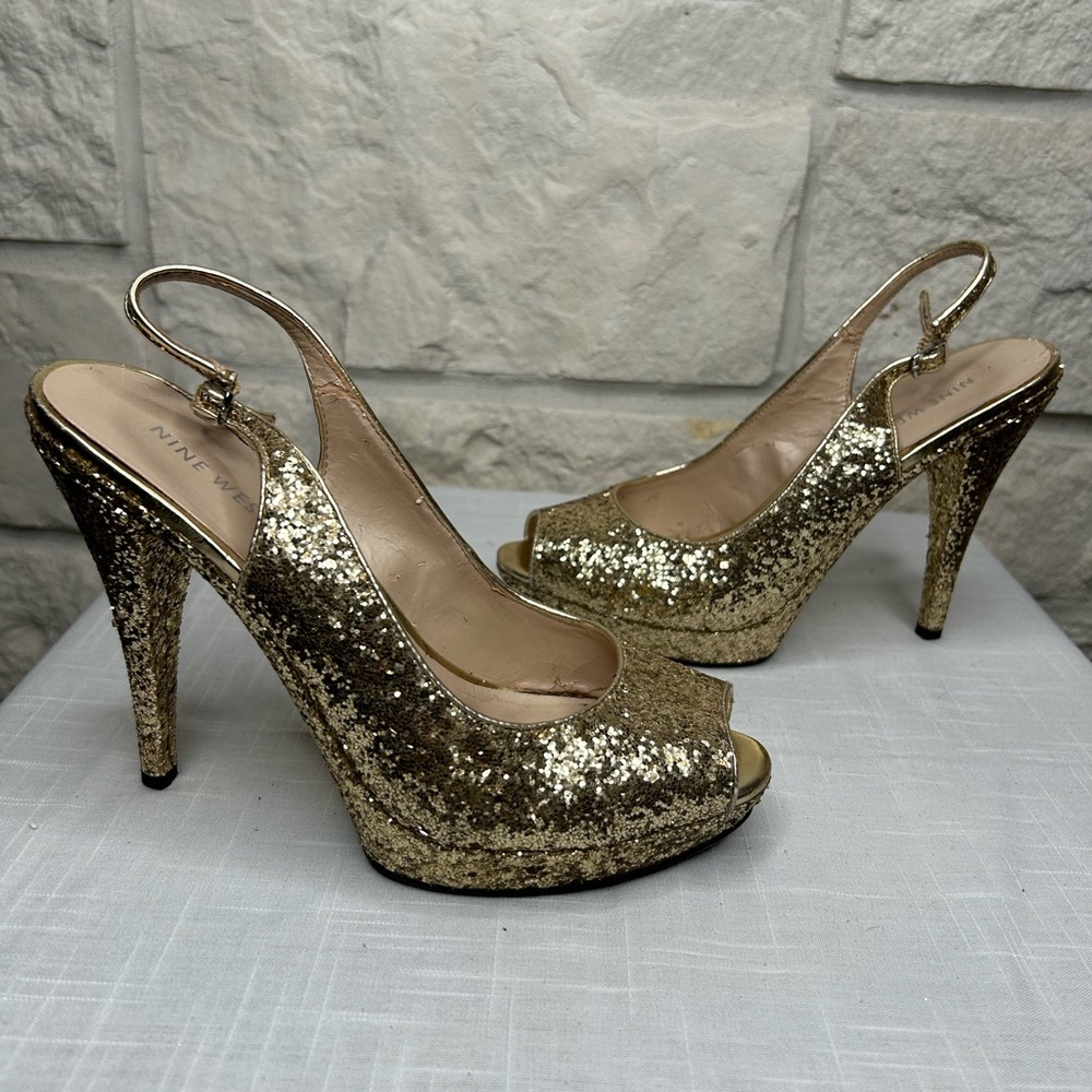 Nine West Gold Glitter Sling Back Heels 4 1/2” Heel Size 7 Peep Toe